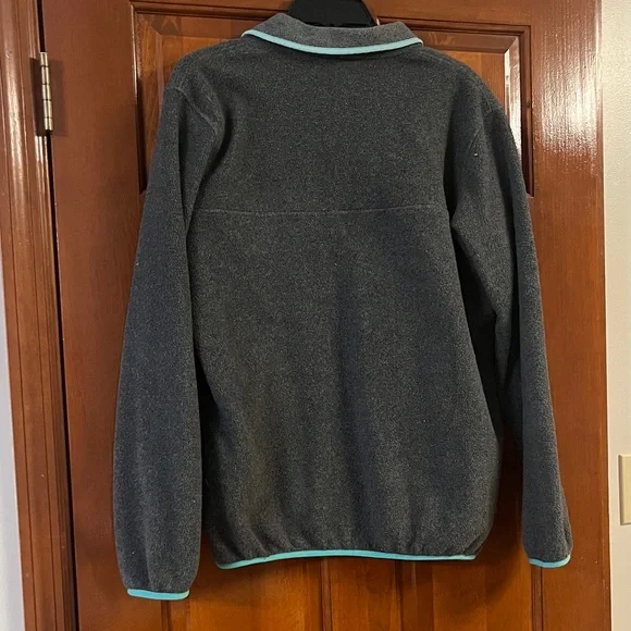 Patagonia Gray and Teal Snap-T Fleece - Picture 2 of 4